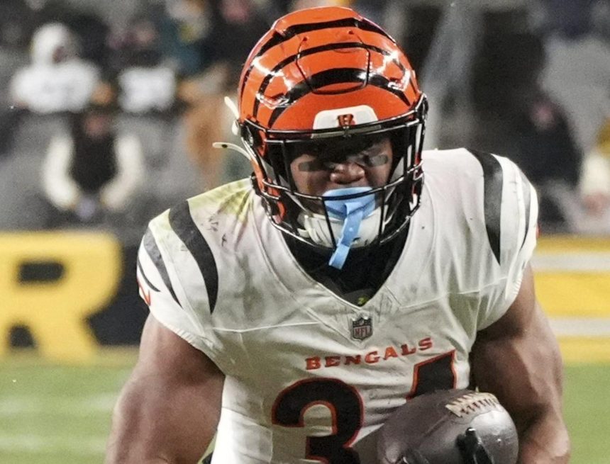 Khalil Herbert, Jets Agree to Contract, Braelon Allen Placed on IR with Knee Injury