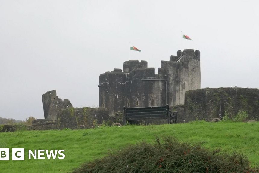 Labour feel the heat in crucial by-election test