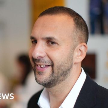 Labour just handmaidens to Reform, says Green leader Zack Polanski