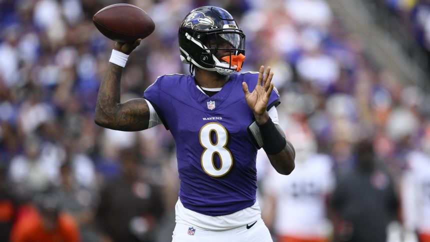 Lamar Jackson Out for Ravens vs. Bears with Hamstring Injury, Lamar Jackson Out for Ravens vs. Bears with Hamstring Injury, Tyler Huntley to Start