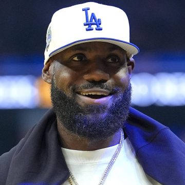 LeBron James Reportedly Out Until Mid-November, Latest Update on Lakers Star's Injury