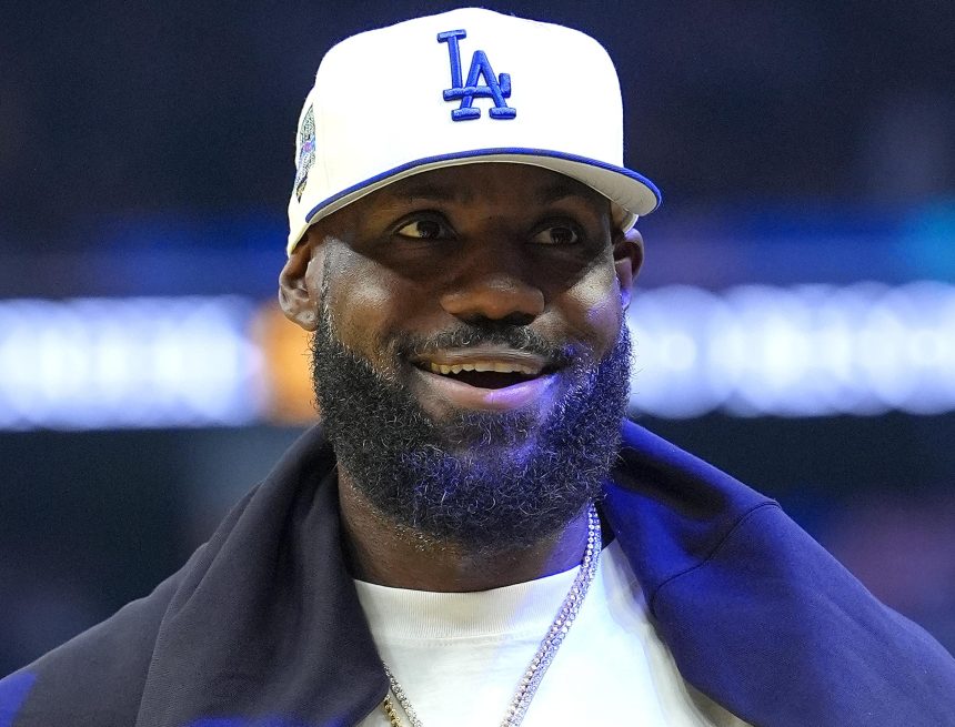 LeBron James Reportedly Out Until Mid-November, Latest Update on Lakers Star's Injury