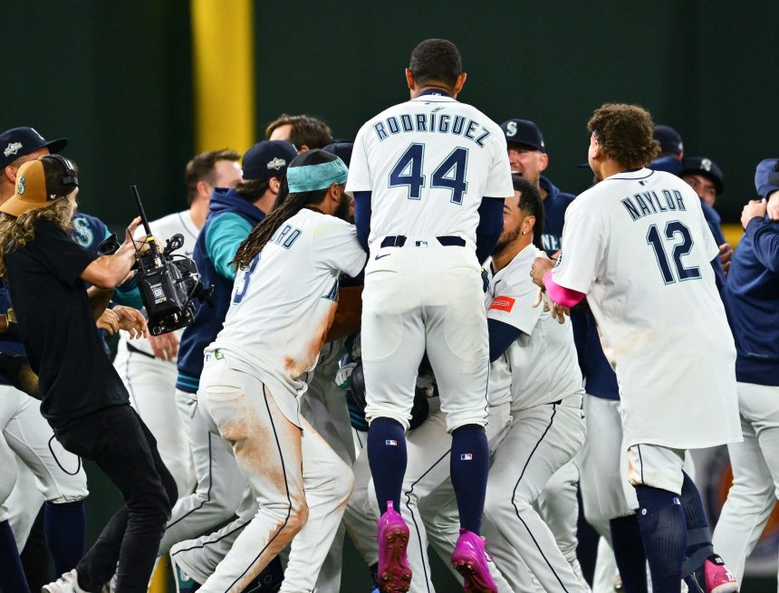 Mariners Advance to ALCS with Historic 15th-Inning Walk-Off vs. Tigers, Wow MLB Fans