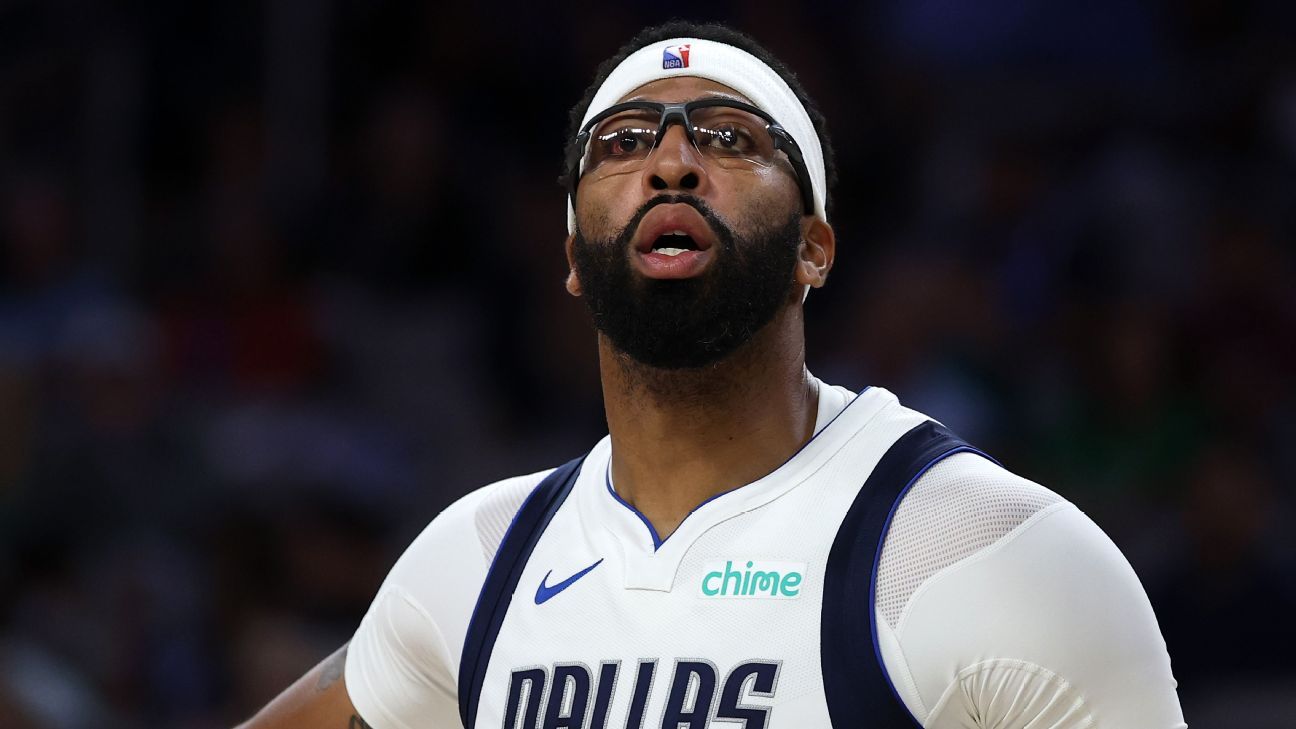 Mavs' Anthony Davis day-to-day, uncertain for Mexico City game