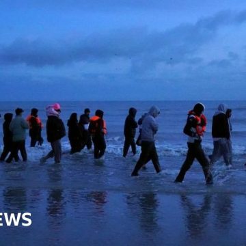 Migrant who returned to UK to be 'fast-tracked' to France, says PM