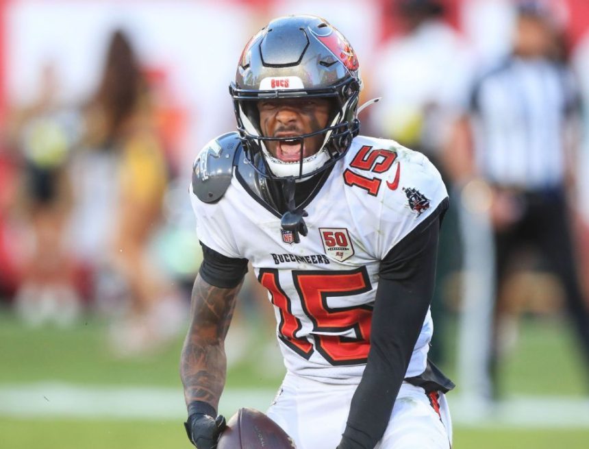 NFL Week 7 predictions, fantasy sleepers, upset picks, bets