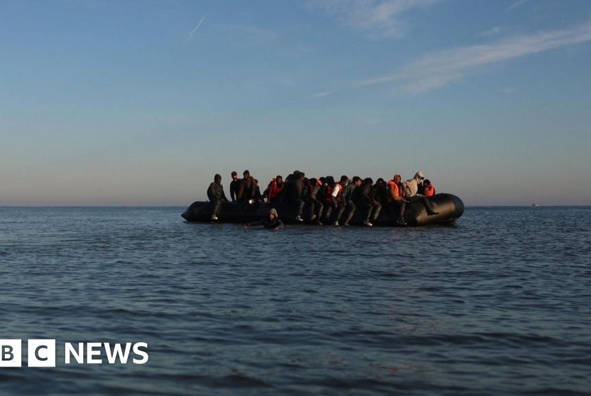 Nineteen more removed to France under 'one in, one out' scheme