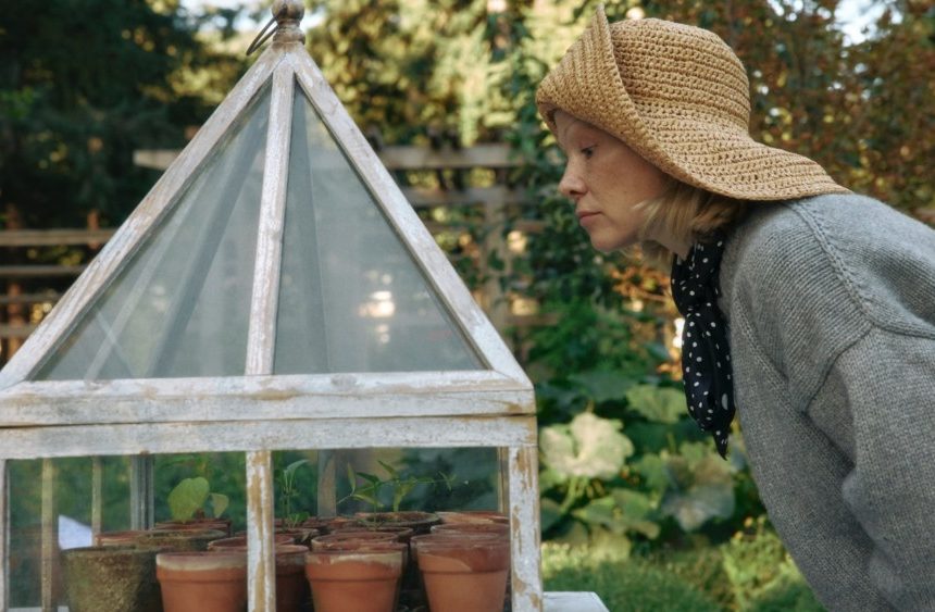 Pamela Anderson x Sonsie pop-up.