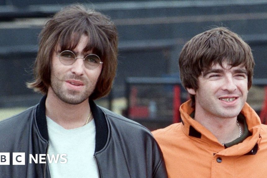 Peer hints at Oasis Knebworth gigs then backtracks