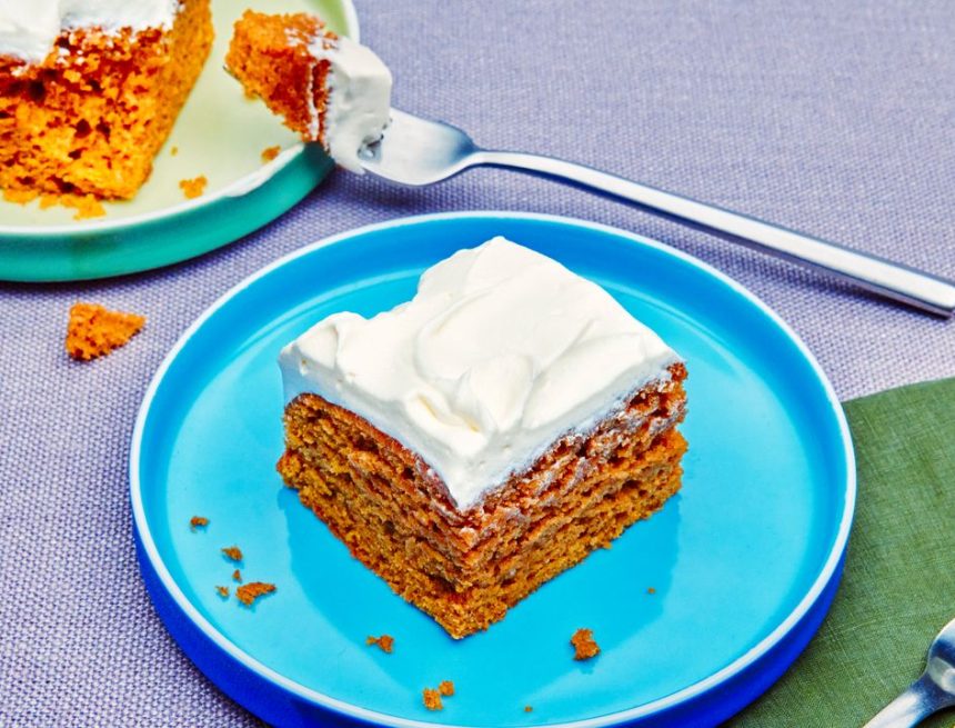 Perfectly Spiced Pumpkin Cake Recipe