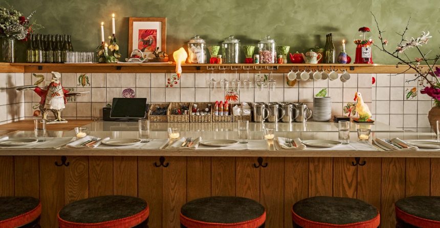 Millennial Minimalist Restaurant Decor Is Out — Nostalgic Taverns Are In