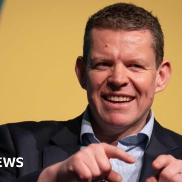 Plaid ready to replace Welsh Labour, says Rhun ap Iorwerth