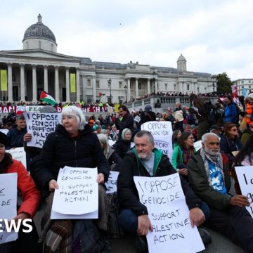 Police to get broader powers to crack down on repeated protests