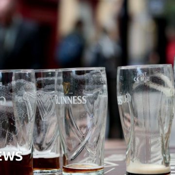 Pubs could stay open longer under licensing reforms