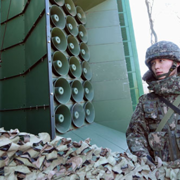 Seoul begins removing loudspeakers along border with North Korea