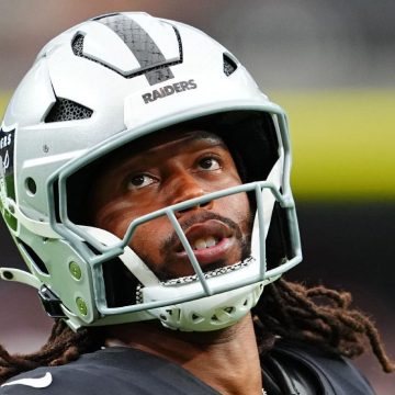 Raiders' Jakobi Meyers says he 'for sure' still wants to be traded