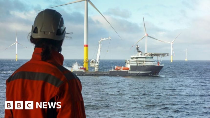 Renewables jobs not making up for North Sea decline, MPs Renewables jobs not making up for North Sea decline, MPs warn