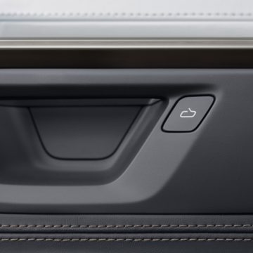 rivian next-gen r1s door latch