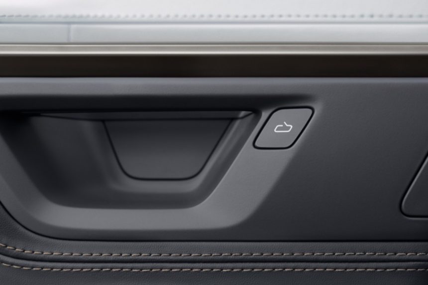 rivian next-gen r1s door latch