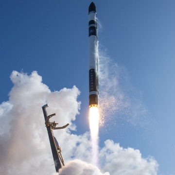 Rocket Report: Alpha explodes on test stand; Europe wants a mini Starship