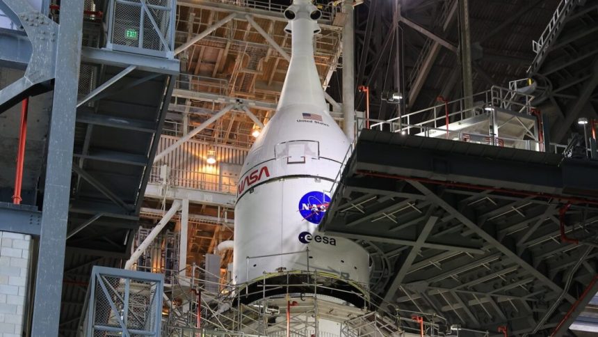 Rocket Report: China tests Falcon 9 lookalike; NASA’s Moon rocket fully stacked