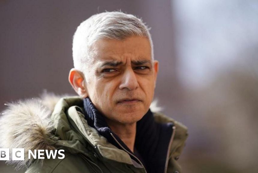 Sadiq Khan 'disgusted' by Met officers' behaviour