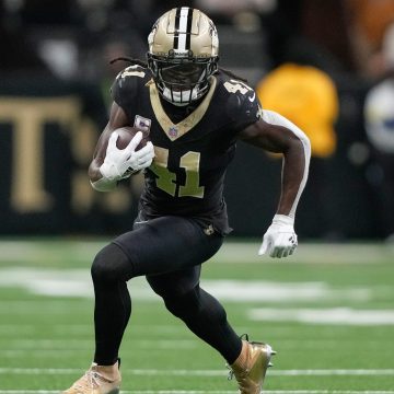 Saints' Alvin Kamara Reportedly Avoided Serious Ankle Injury, RB Is Day-to-Day
