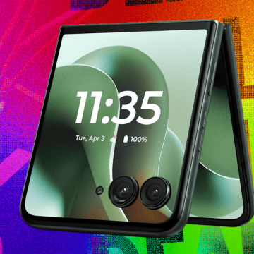 Our Favorite Motorola Smartphone Is $100 Off