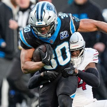 Source: Panthers RB Hubbard not expected to play vs. Dolphins
