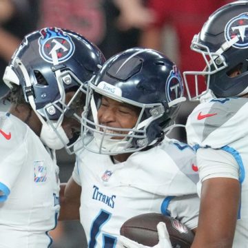 Source: Titans releasing veteran wide receiver Tyler Lockett