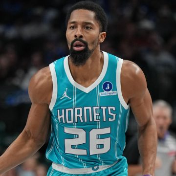 Spencer Dinwiddie Reportedly Waived by Hornets After Signing FA Contract in July