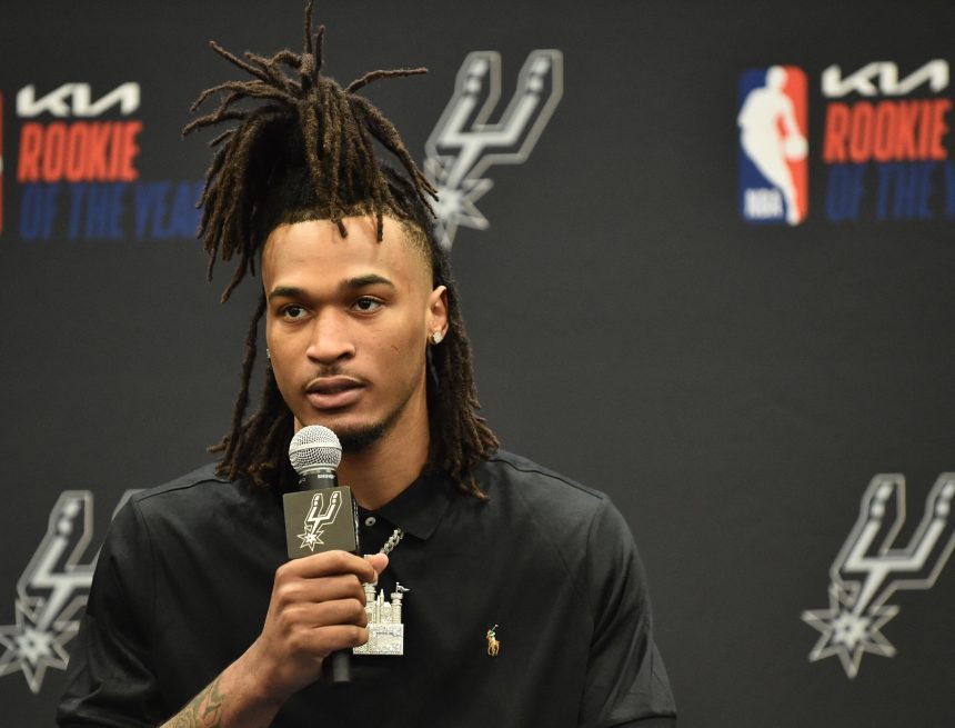 Stephon Castle, Spurs Unveil New Statement Uniforms in Video, Photos Ahead of Season