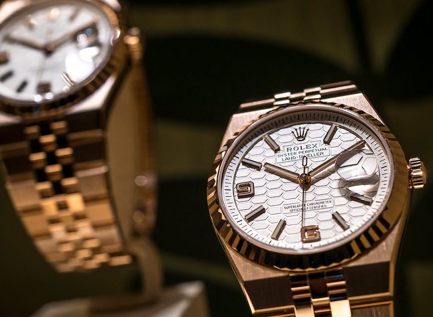 Swiss Watch Exports Slump in September, Hurt by US Tariffs