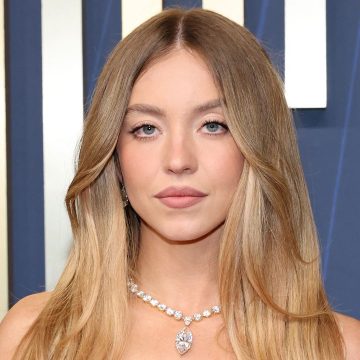 Sydney Sweeney Unveils A Short Bleached Bob Sydney Sweeney Unveils A Short Bleached Bob