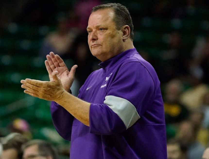 Tarleton State coach Billy Gillispie on leave amid inquiry
