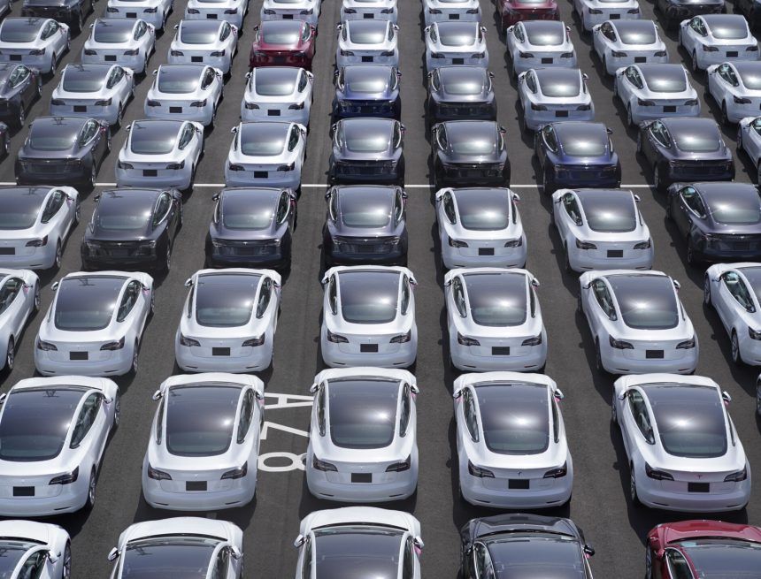 Tesla reverses sales decline in Q3, sells 50k more cars than it built