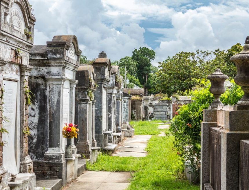 The Best Halloween Travel Destinations for Spooky Sojourns