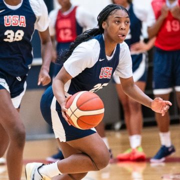 Touted point guard Autumn Fleary commits to Duke