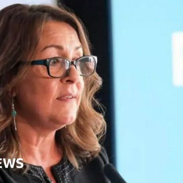 Two Reform UK councillors booted out of party in Kent
