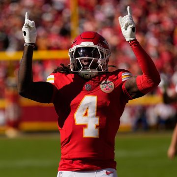 Tyreek Hill Hypes Rashee Rice, Chiefs After WR's Return in Win, 'Love to See It'
