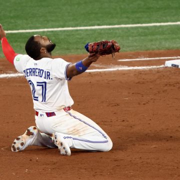 Vlad Guerrero Jr. Wins 2025 ALCS MVP as Blue Jays Beat Mariners to Reach World Series