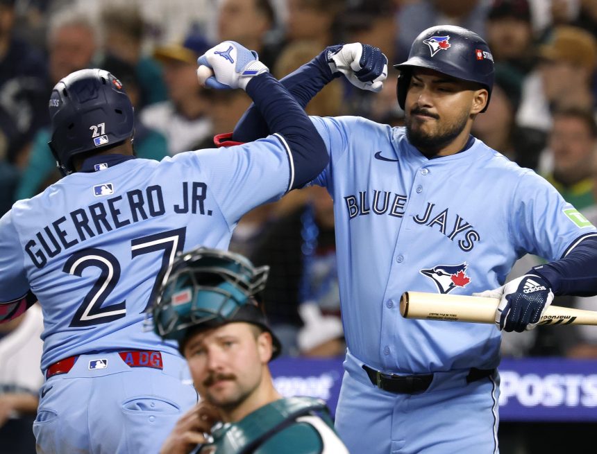 Vladimir Guerrero Jr., Blue Jays Offense Hyped By MLB Fans in ALCS G3 Win vs. Mariners