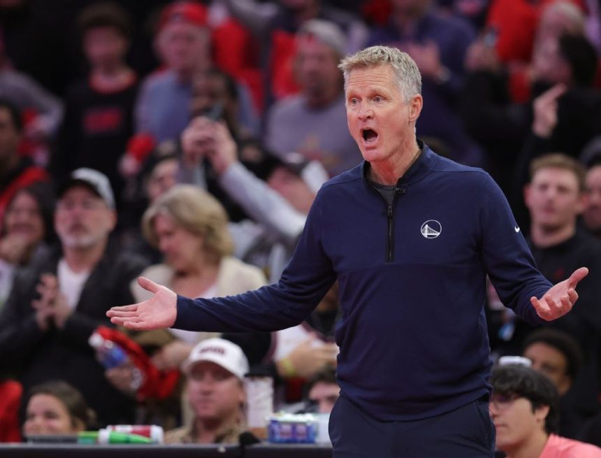Warriors' Steve Kerr waiting until after season to address deal