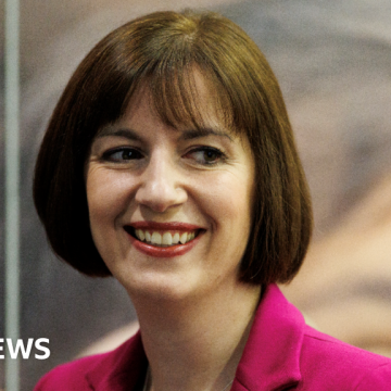 Watchdog urges Bridget Phillipson to speed up trans guidance