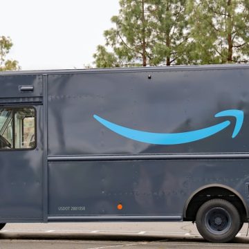 WeightWatchers Partners With Amazon on Weight-Loss Drug Delivery