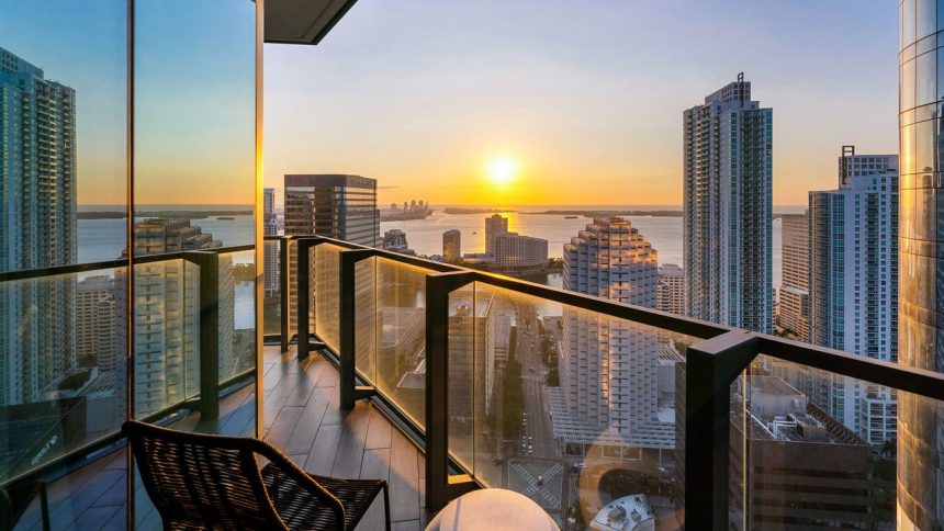 Where to Stay in Miami If You Love to Eat
