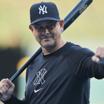 Yankees' Aaron Boone Talks Taking Criticism to Protect Players, 'That's My Job'