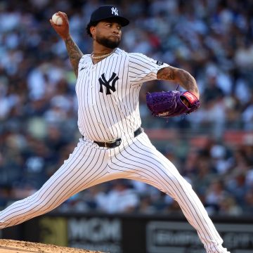 Yankees' Luis Gil to Start Game 1 of ALDS vs. Blue Jays, Aaron Boone Says