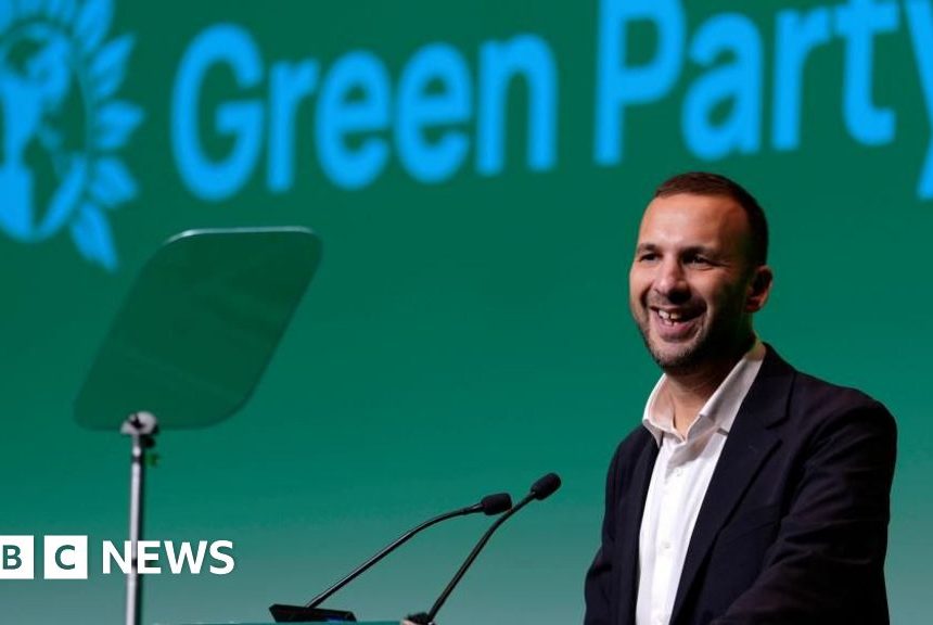 Zack Polanski: 'We will say it loud, migrants and refugees are welcome here'