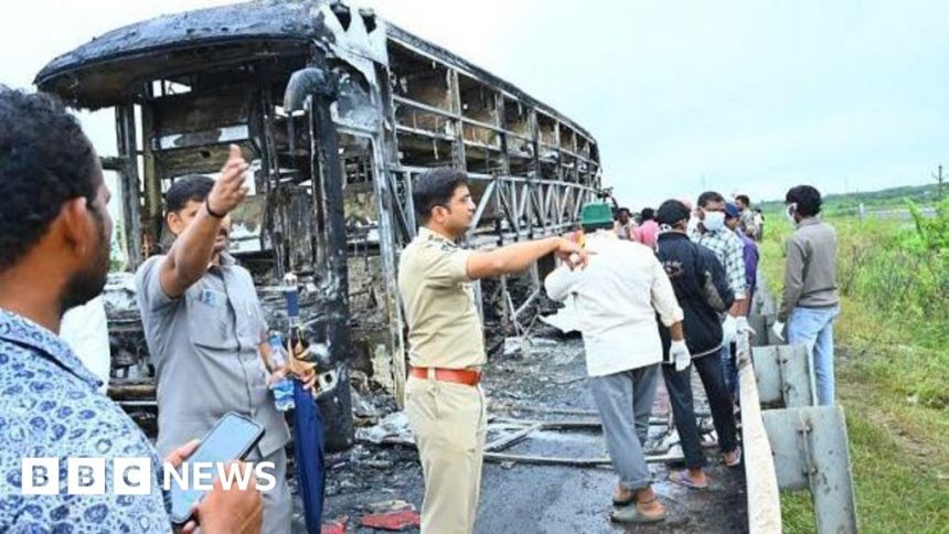 India bus fire: Hundreds of smartphones intensified blaze India bus fire: Hundreds of smartphones intensified blaze